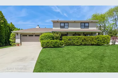 2339 N James Court, Arlington Heights, IL 60004 - Photo 1