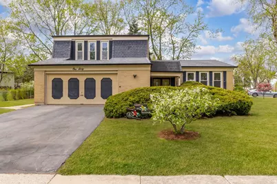 160 Camelot Way, Bolingbrook, IL 60440 - Photo 1