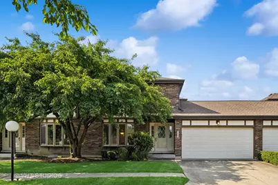 1785 Lakeview Drive #B, Wheeling, IL 60090 - Photo 1