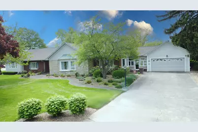 673 E Mulberry Street, Watseka, IL 60970 - Photo 1