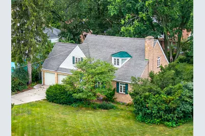 1828 E Lincoln Avenue, Des Plaines, IL 60018 - Photo 1