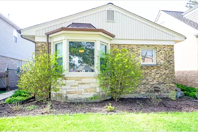 7729 W Myrtle Avenue, Chicago, IL 60631 - Photo 1