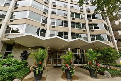 555 W Cornelia Avenue #204, Chicago, IL 60657 - Photo 1