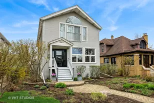 6927 N Oleander Ave, Chicago, IL 60631 - Photo 1