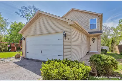 613 W Pheasant Court, Round Lake Beach, IL 60073 - Photo 1