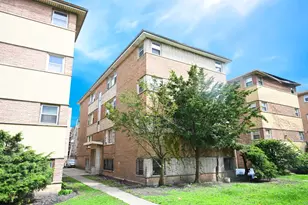 6707 S Chappel Ave, Chicago, IL 60649 - Photo 1