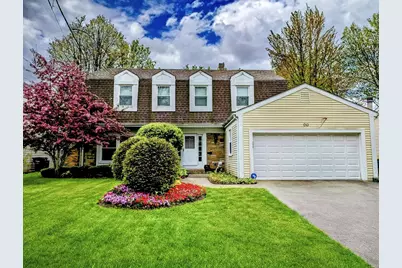 9 Altoona Court, Vernon Hills, IL 60061 - Photo 1