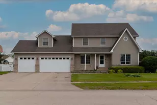 755 S Laura Ln, Diamond, IL 60416 - Photo 1
