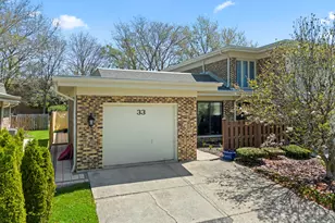 33 Sorrento Dr, Palos Heights, IL 60463 - Photo 1