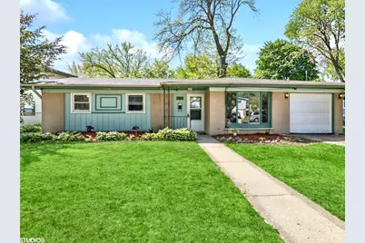 1011 Beverly Drive, Wheeling, IL 60090 - Photo 1