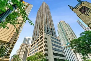 30 E Huron St, Chicago, IL 60611 - Photo 1