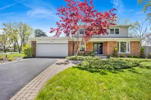 3025 Oxford Ln, Northbrook, IL 60062 - Photo 1