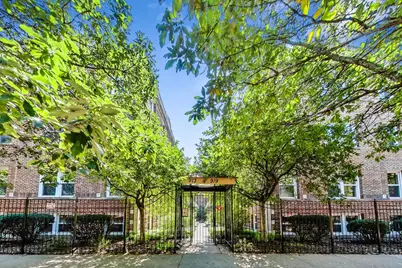 917 W Sunnyside Avenue #2S, Chicago, IL 60640 - Photo 1