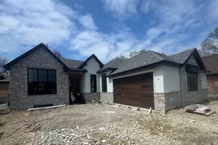 818 Green Bay Rd, Highwood, IL 60040 - Photo 1
