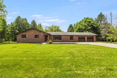 197 Woodland Drive, Plano, IL 60545 - Photo 1