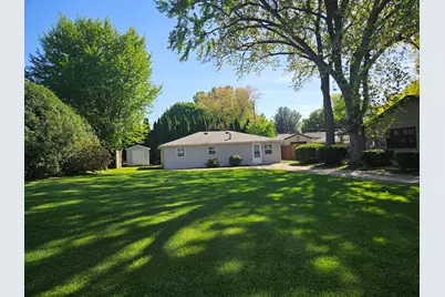 2204 Scott Street, Rock Falls, IL 61071 - Photo 1