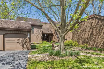 329 N Woodview Road #C, Lake Barrington, IL 60010 - Photo 1