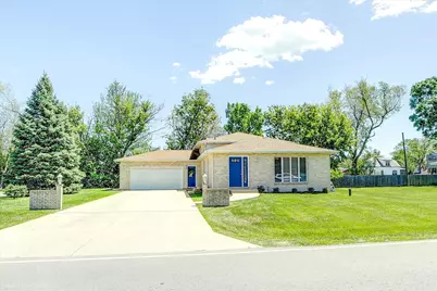 245 N Lee Street, Mount Prospect, IL 60056 - Photo 1