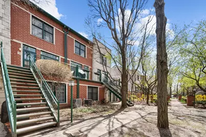 1812 S Federal Street #33, Chicago, IL 60616 - Photo 1