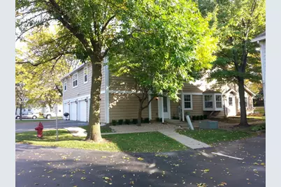 406 N Cambridge Drive #406, Palatine, IL 60067 - Photo 1