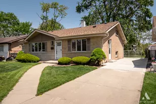 12215 S Harding Ave, Alsip, IL 60803 - Photo 1