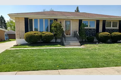 1527 W Amelia Lane, Addison, IL 60101 - Photo 1