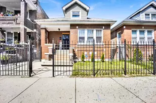 1022 N Lavergne Ave, Chicago, IL 60651 - Photo 1