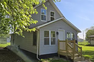 427 E Spruce St, Paxton, IL 60957 - Photo 1