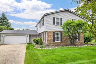 1528 Apache Dr, Naperville, IL 60563 - Photo 1