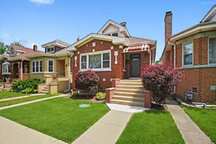 7814 W Cressett Dr, Elmwood Park, IL 60707 - Photo 1
