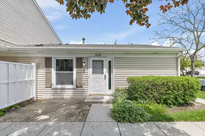 1030 Newport Harbor, Schaumburg, IL 60193 - Photo 1