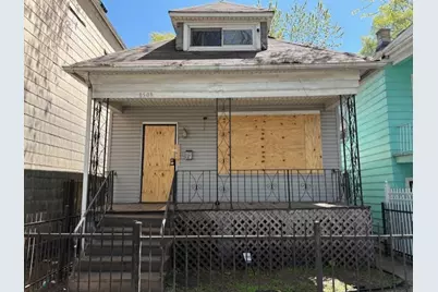 8509 S Muskegon Avenue, Chicago, IL 60617 - Photo 1