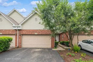 561 Goodwin Dr, Bolingbrook, IL 60440 - Photo 1