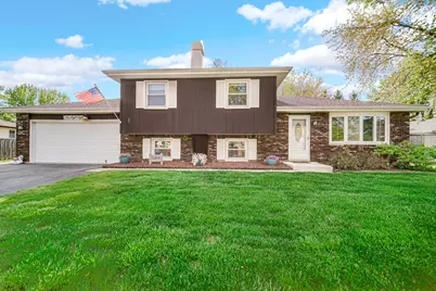 588 Renee Drive, South Elgin, IL 60177 - Photo 1