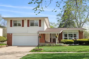 706 W Palm Dr, Glenwood, IL 60425 - Photo 1