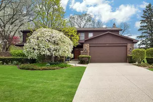 3811 Medford Cir, Northbrook, IL 60062 - Photo 1