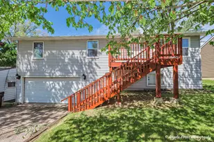 5305 N Highland Dr, McHenry, IL 60050 - Photo 1