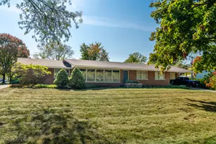 4610 Main St, Lisle, IL 60532 - Photo 1