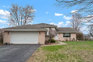 31 Abbey Ct, New Lenox, IL 60451 - Photo 1