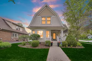 249 W Russell St, Barrington, IL 60010 - Photo 1