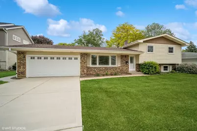 521 N Greenwood Drive, Palatine, IL 60074 - Photo 1