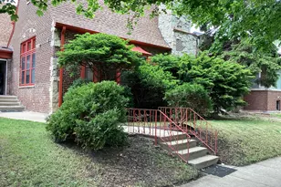 6846 S Cregier Ave, Chicago, IL 60649 - Photo 1