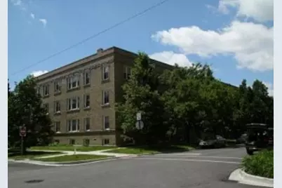 1951 W Sunnyside Avenue #GDN, Chicago, IL 60640 - Photo 1