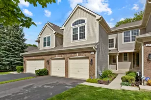 61 Egg Harbour Ct, Schaumburg, IL 60173 - Photo 1