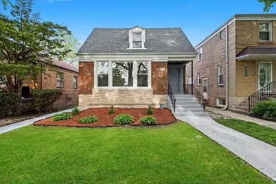 8219 S Sawyer Avenue, Chicago, IL 60652 - Photo 1