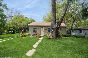 10 S Hickory Ave, Fox Lake, IL 60020 - Photo 1