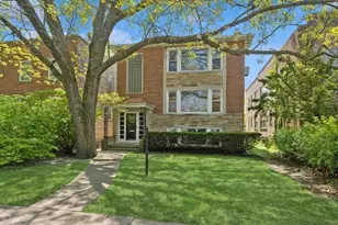 1214 Hull Terrace, Evanston, IL 60202 - Photo 1