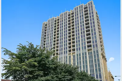700 N Larrabee Street #1908, Chicago, IL 60654 - Photo 1