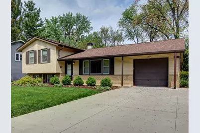 3S135 Cherrywood Lane, Glen Ellyn, IL 60137 - Photo 1