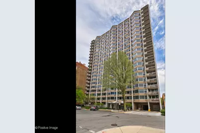 555 W Cornelia Avenue #1405, Chicago, IL 60657 - Photo 1